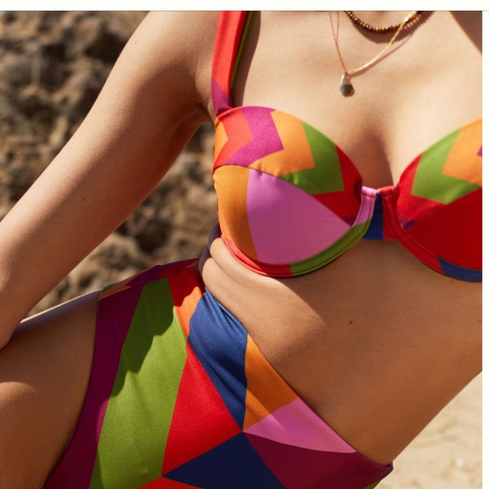 Farm rio geometric bikini high waisted bottoms. ONLY BOTTOM. - Picture 4 of 7